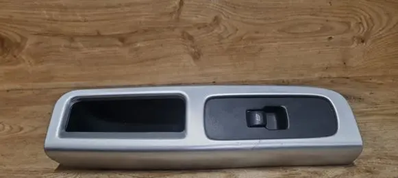 Volvo C30 Electric window control switch 31272012