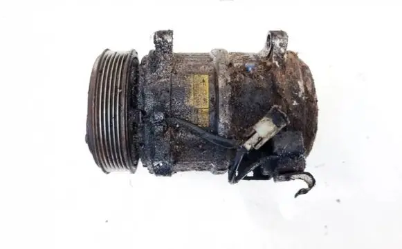 Volvo S70 V70 V70 XC Air conditioning (A/C) compressor (pump) 8708581