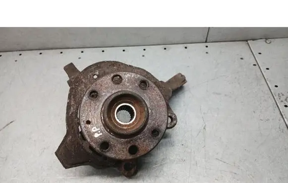 Opel Corsa C Front wheel hub