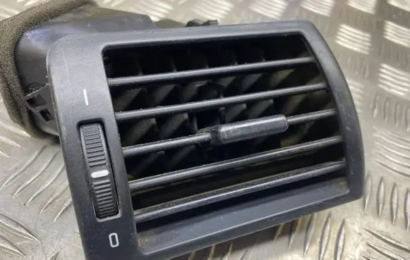 BMW 3 E46 Dashboard side air vent grill/cover trim 369801 64228361898