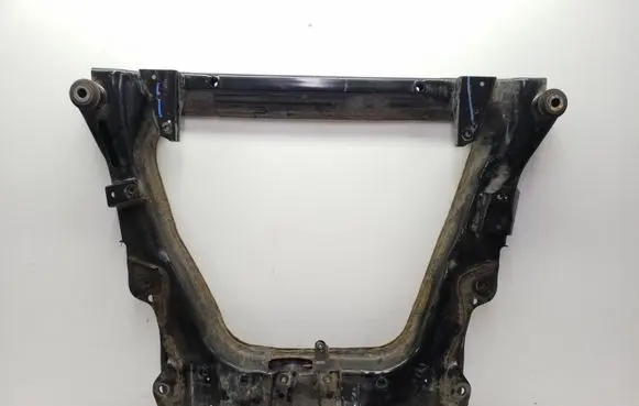 Nissan Leaf I (ZE0) Front subframe