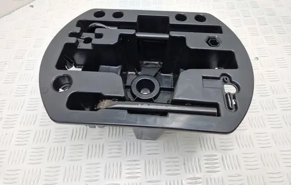 Renault Captur Tool set 995040911R 8200492487