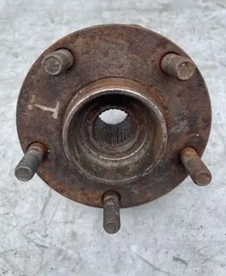 Infiniti FX Front wheel bearing hub 