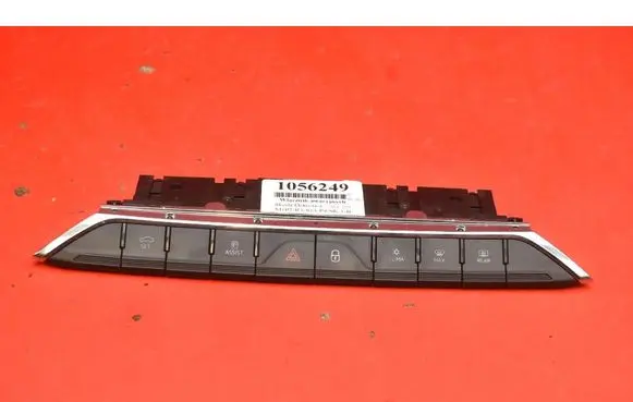 Skoda Octavia 985 Hazard light switch 5E3925200F