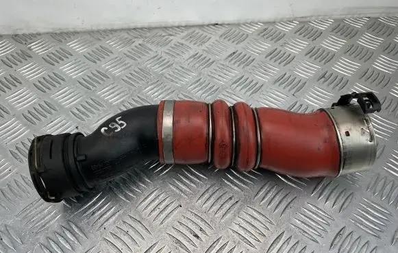 BMW 5 GT F07 Intercooler hose/pipe 7583728 1029735