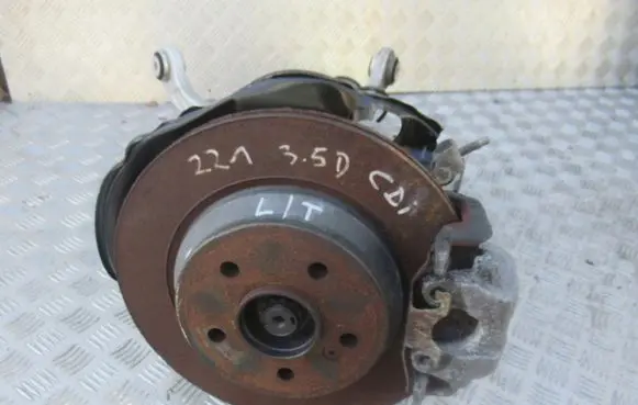Mercedes-Benz S W221 Front wheel hub spindle knuckle 