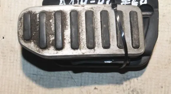 Other sill/pillar trim element