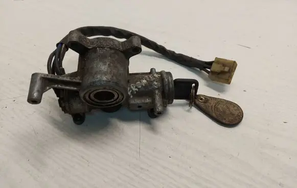 Opel Frontera A Ignition lock