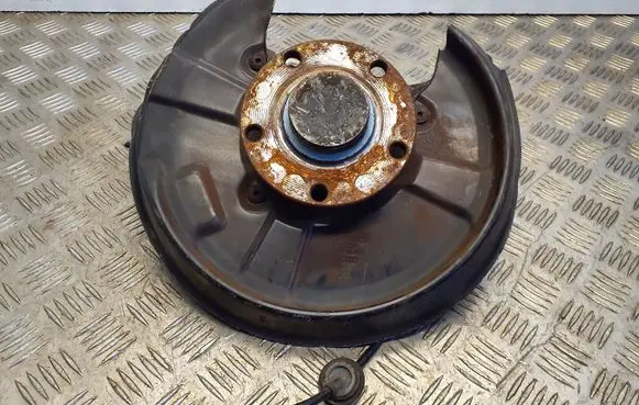 Audi A4 S4 B6 8E 8H Rear wheel hub