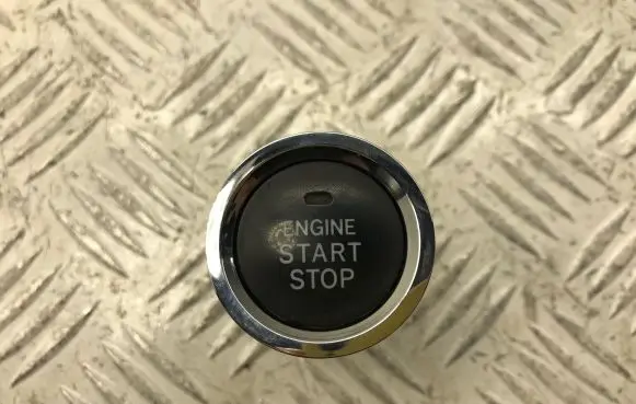 Toyota Corolla Verso AR10 Engine start stop button switch 896110F010 6842F62B