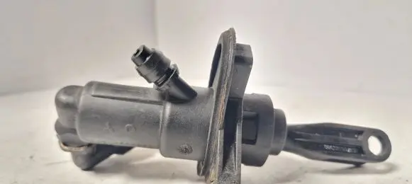 Mitsubishi Colt Clutch master cylinder A4542900004