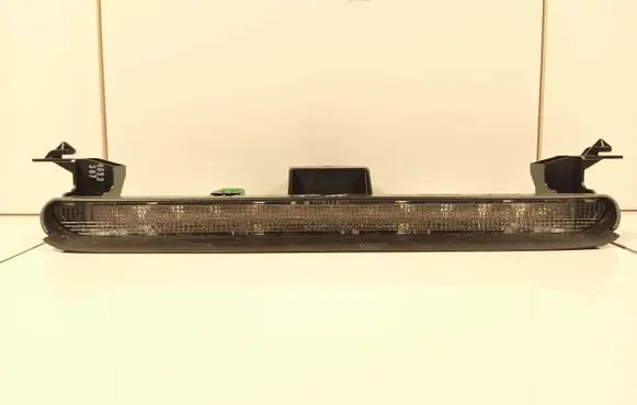 Volvo V70 Third/center stoplight 30678549 16511100