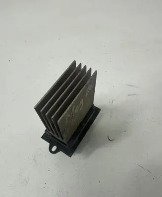 Renault Scenic I Heater blower motor/fan resistor N104012F