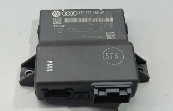Audi A4 S4 B8 8K Gateway control module 8T0907468AH