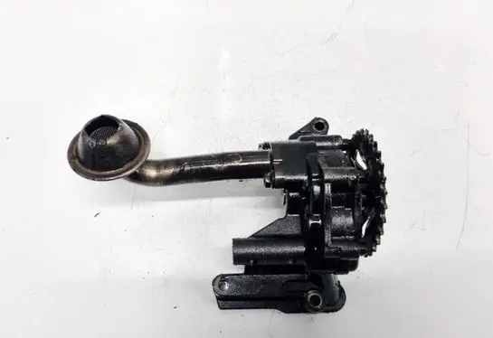 Volkswagen Sharan Oil pump 06A115105B