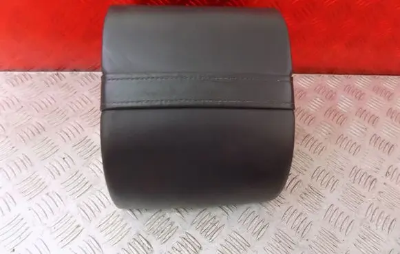 Volkswagen Phaeton Rear seat headrest 3D0885903G