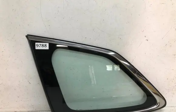 Subaru Outback Rear side window