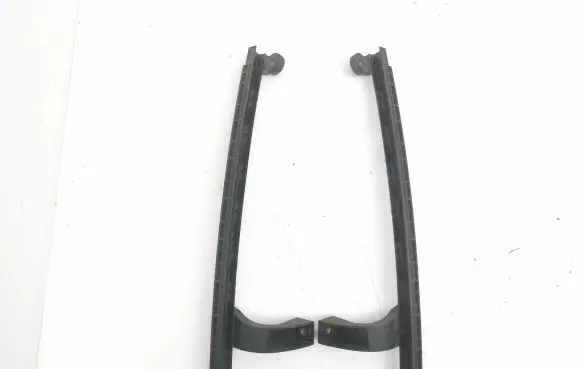 Audi Q2 - Rear door windshield rail 81A839067 81A839068