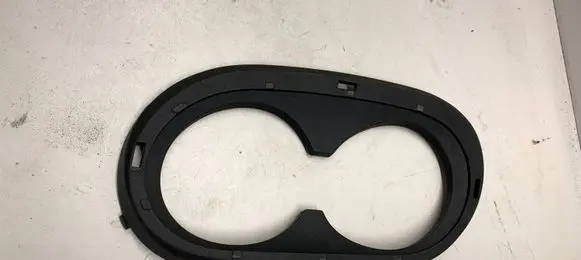 Dashboard glove box trim