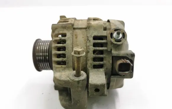 Toyota Avensis T250 Generator/alternator