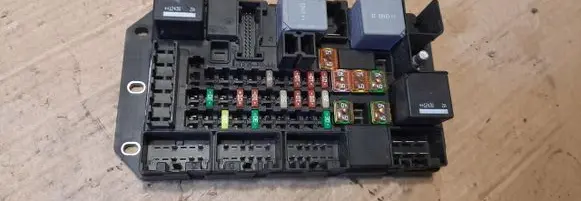 Jaguar XJ X351 Fuse box set DW9314N030AB