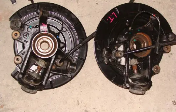 Mercedes-Benz ML W164 Stub axle 