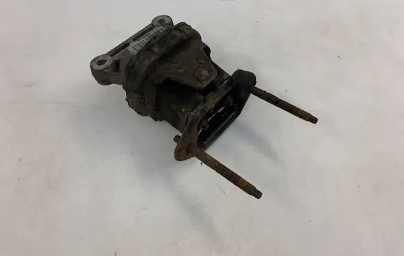 Chrysler 300 - 300C Engine mount bracket 04578044AC