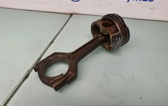 BMW 3 E92 E93 Piston with connecting rod 7624615 11247624615 8619196