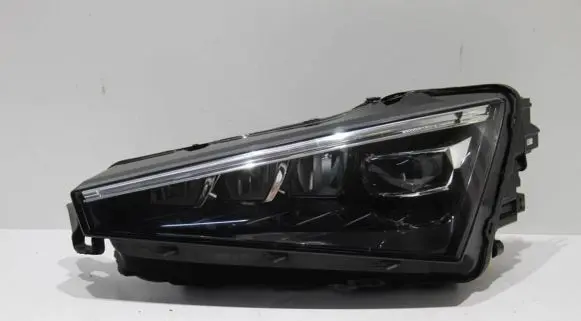 Skoda Scala Headlight/headlamp 657941015A 90176078