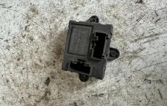 Volvo S80 Door control unit/module 7G9T14B533EF