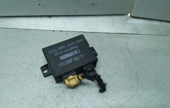 Audi A6 S6 C5 4B Parking PDC control unit/module 4B0919283