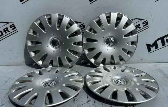 Volkswagen Golf IV R16 wheel hub/cap/trim 1K0601147G