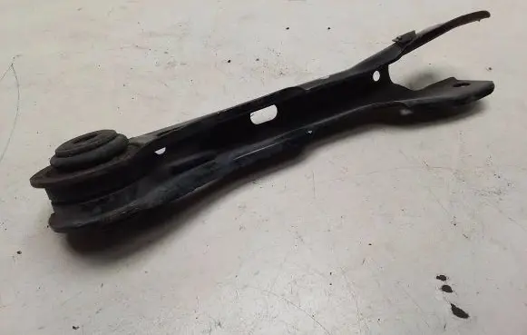 BMW X1 E84 Rear upper control arm/wishbone 6782168 3332