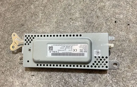 Tesla Model 3 Other devices 107975500E A0421270000062