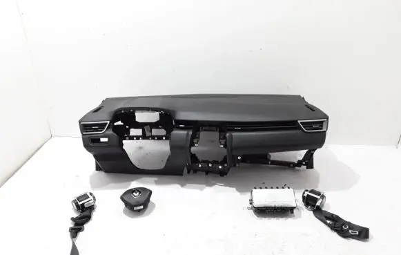 Renault Clio V Dashboard 681001535R