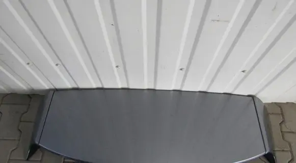 Tailgate/trunk spoiler
