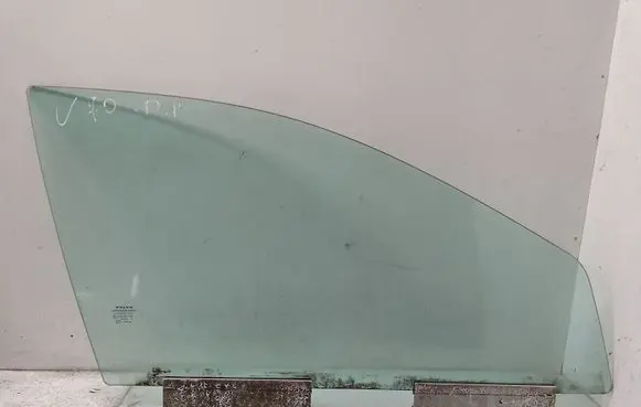 Volvo V70 Front door window glass four-door 43R001106
