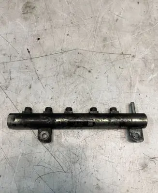 Opel Vectra C Fuel main line pipe 55200266