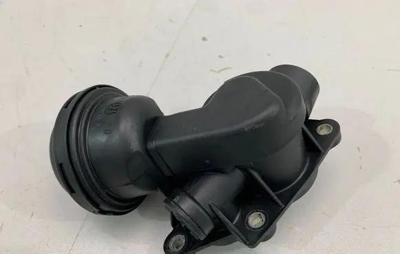 Audi A5 Coolant heater control valve 06M121678F