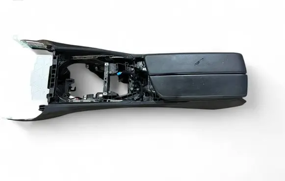 BMW M5 F90 Center console 11517741 KD070001 BA18L0101