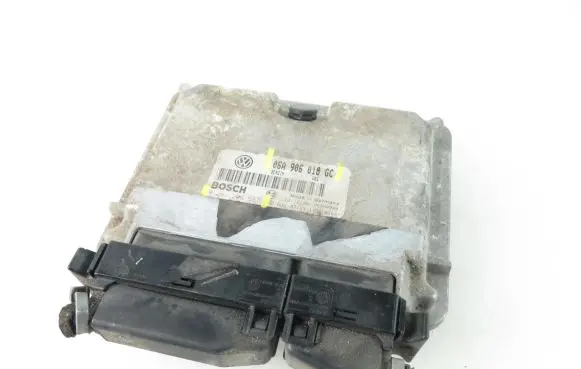 Seat Leon (1M) Engine control unit/module 06A906018GC