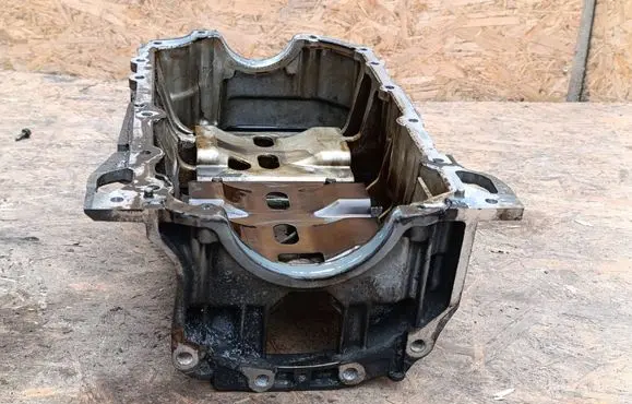 Hyundai Santa Fe Oil sump 215203E002