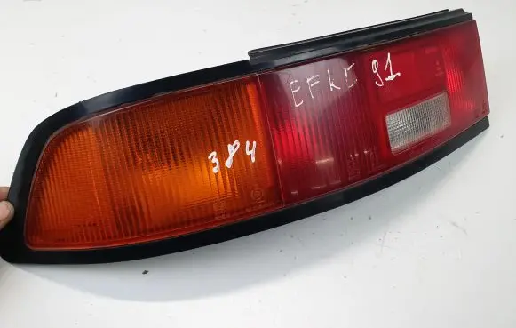 Mazda 323 F Rear/tail lights