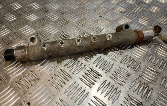 Toyota Hilux (AN10, AN20, AN30) Fuel main line pipe 8945860010