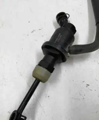 Nissan Pulsar Clutch slave cylinder 306101KA1A