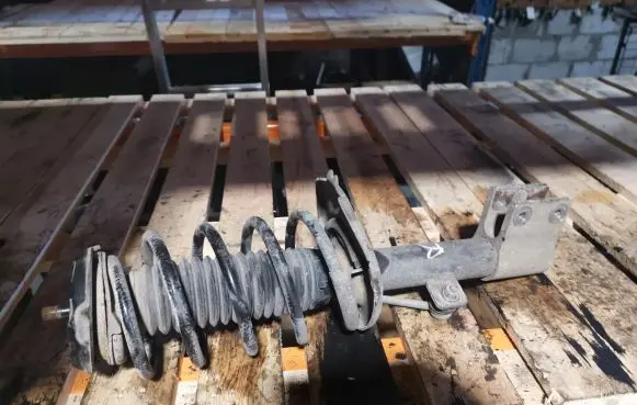 Peugeot 3008 I Front shock absorber with coil spring
