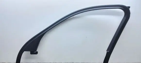 BMW X1 U11 Front door glass trim molding 51419423218 9423218
