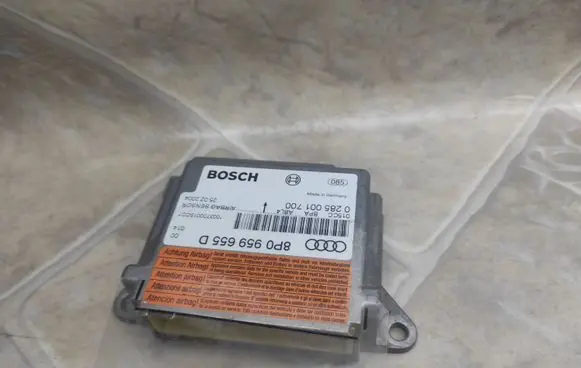 Audi A3 S3 8P Airbag control unit/module 8P0959655D 0285001700