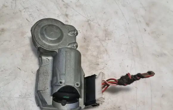 Mercedes-Benz Vito Viano W639 Steering wheel lock A2034621130
