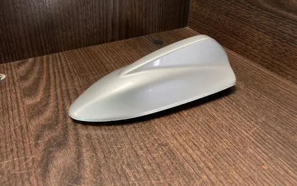 Volvo V50 Roof (GPS) antenna cover 39850344 28077077